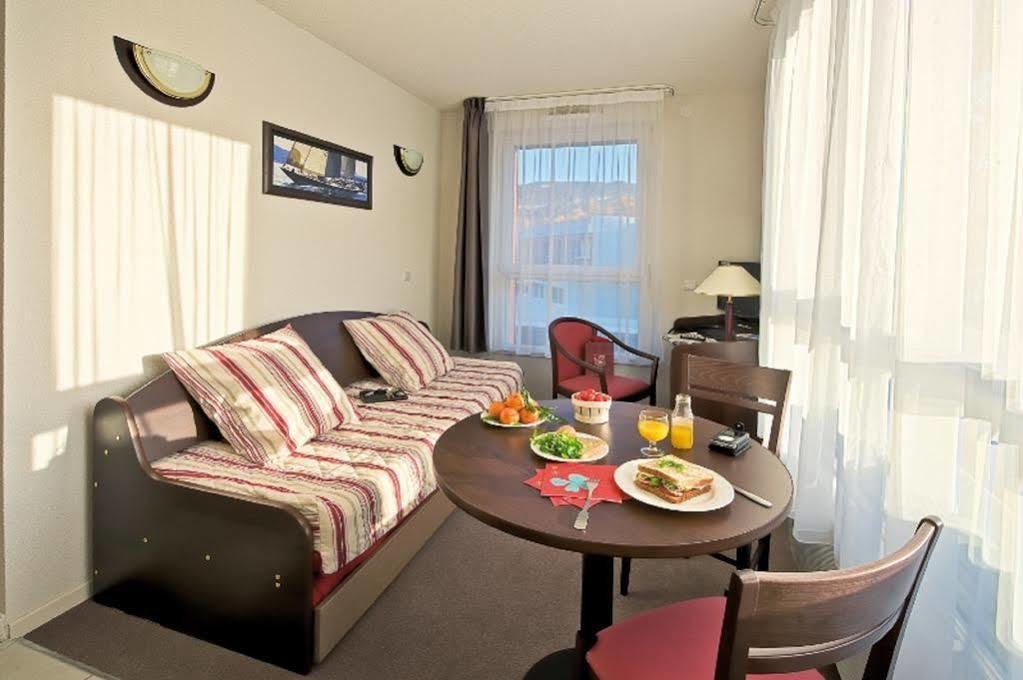 Appart Hotel Annecy Seynod 外观 照片